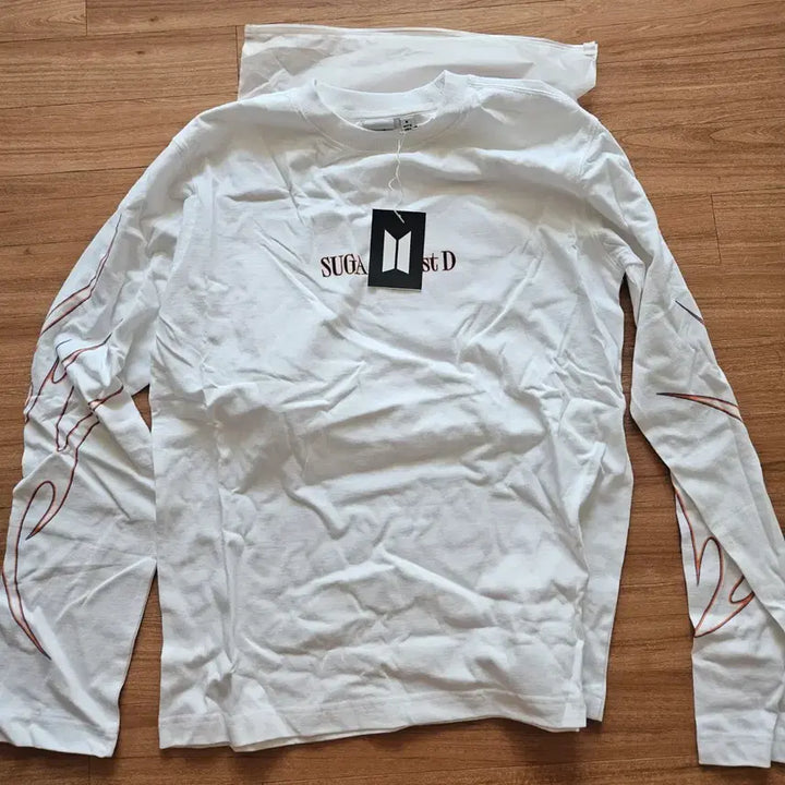 [BUNJANG] Suga AgustD D-DAY Concert Long Sleeve T-Shirt M / 슈가 agustD 어거스트디 D-DAY 콘서트 티셔츠 M사이즈 판매합니당