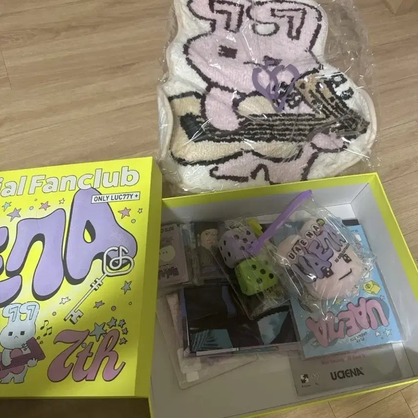 [BUNJANG] IU UAENA 7th Fanclub Kit / 아이유 UAENA 7기 팬클럽 키트