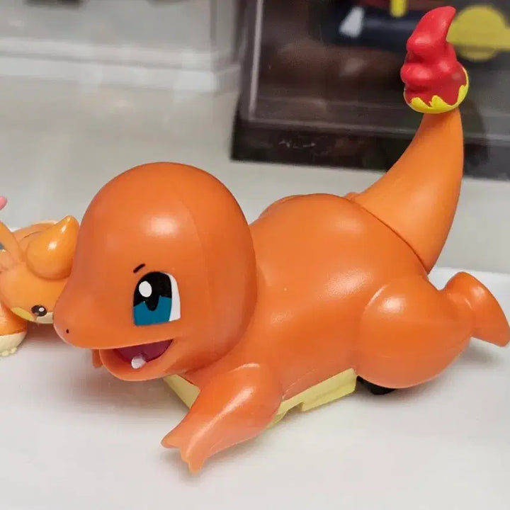 [BUNJANG] Pokemon Run Pull Back Charmander (Opened) / [판매] 포켓몬 런 풀백 파이리 개봉