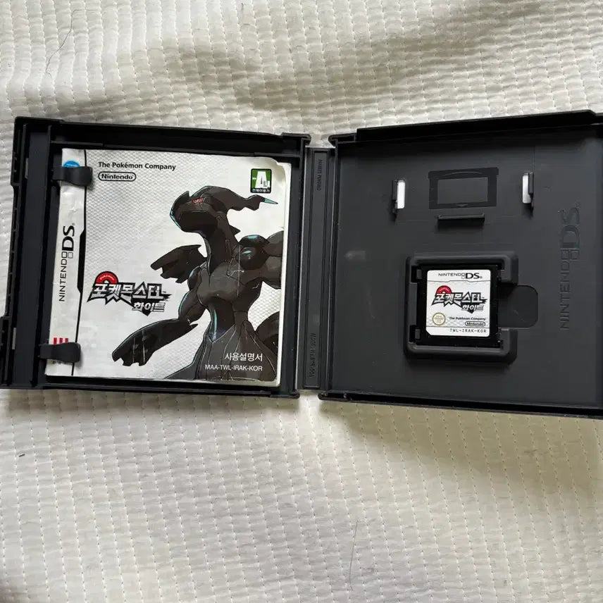 [BUNJANG] Nintendo DS Pokemon White / 택포,교환가능) 닌텐도 ds 포켓몬스터 화이트