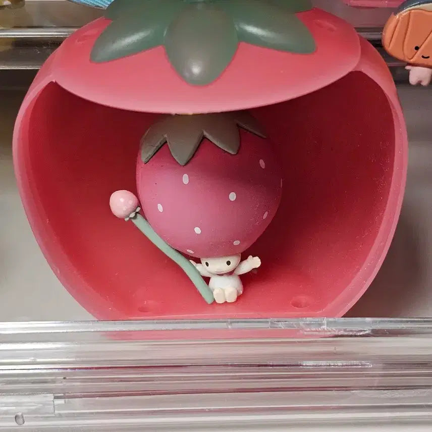 [BUNJANG] Sanrio Strawberry Prince Figure / [판매] 산리오 딸기 딸기왕자