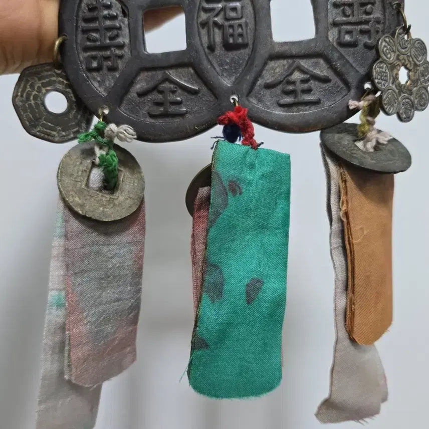 [SOLD OUT] 민속품 연대가 오래돼 보이는 열쇠패 골동품
