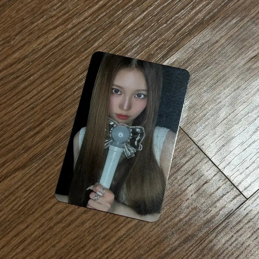 [BUNJANG] Sejeong (Izna) Metronome Studio Photocard / 이즈나 정세비 메트로놈 공방 포카