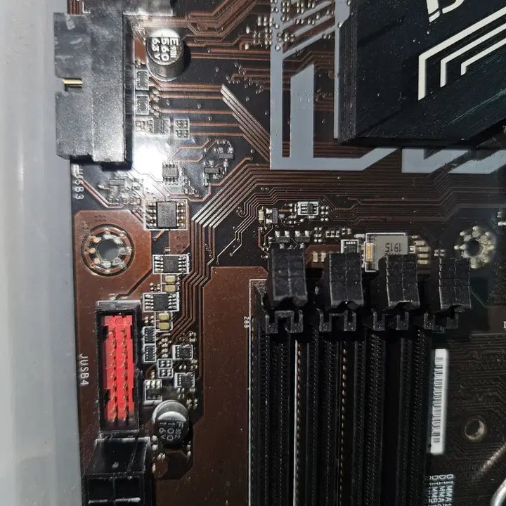 [SOLD OUT] i7 8700 &amp; z390 메인보드 판매합니다.