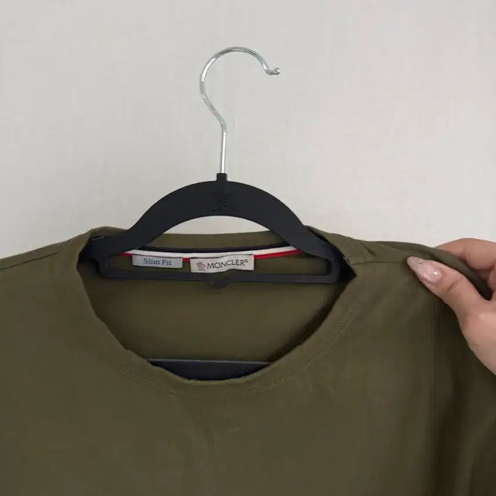 [BUNJANG] Moncler Khaki Short Sleeve T-Shirt XL / 몽클레어 카키 반팔 xl