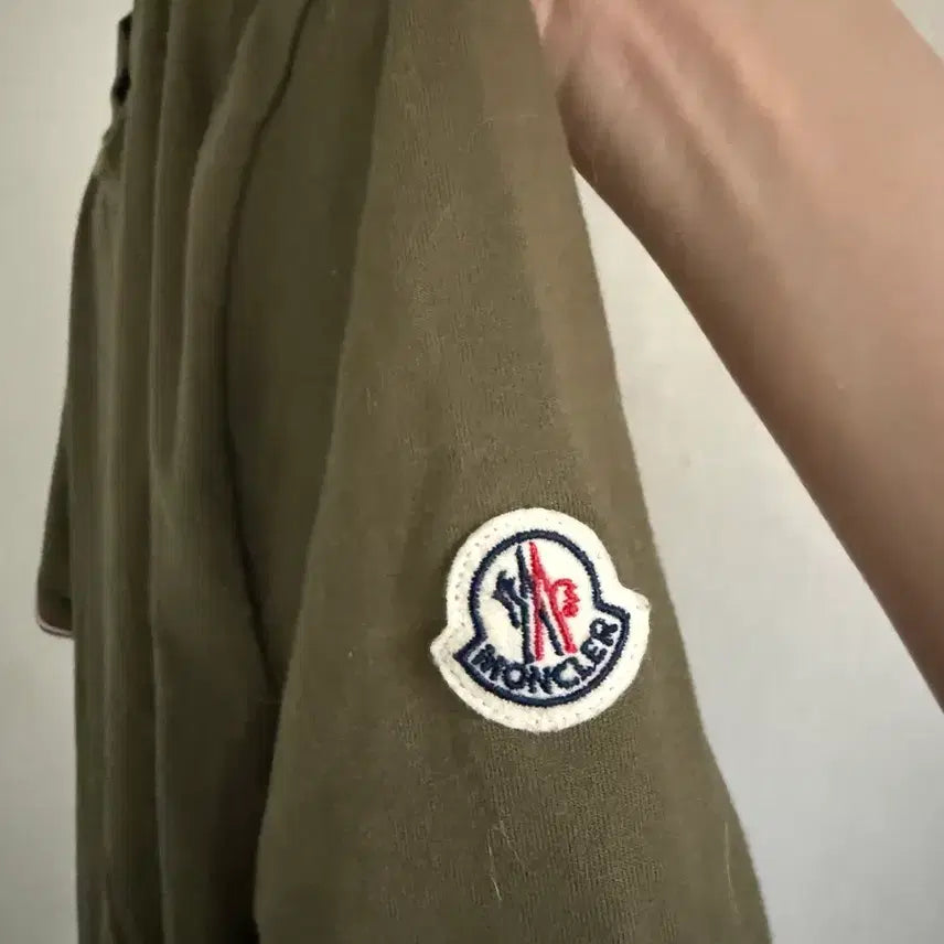 [BUNJANG] Moncler Khaki Short Sleeve T-Shirt XL / 몽클레어 카키 반팔 xl
