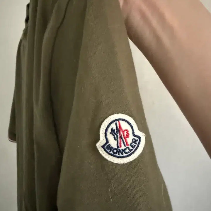 [BUNJANG] Moncler Khaki Short Sleeve T-Shirt XL / 몽클레어 카키 반팔 xl