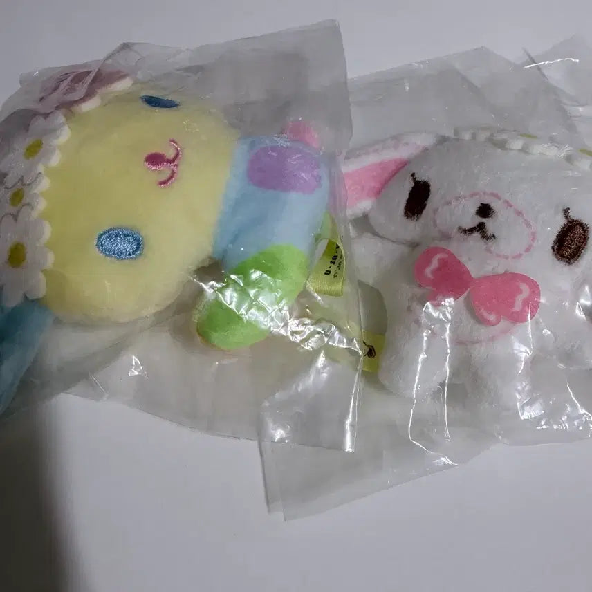 [BUNJANG] Sanrio SeaPLla Limited Edition Scented Flower Mascot Keychain Gacha Shiro-usa Usahana / 산리오 씨플라 한정 향기나는 꽃 마스코트 키링 가챠 시로우사 우사하나