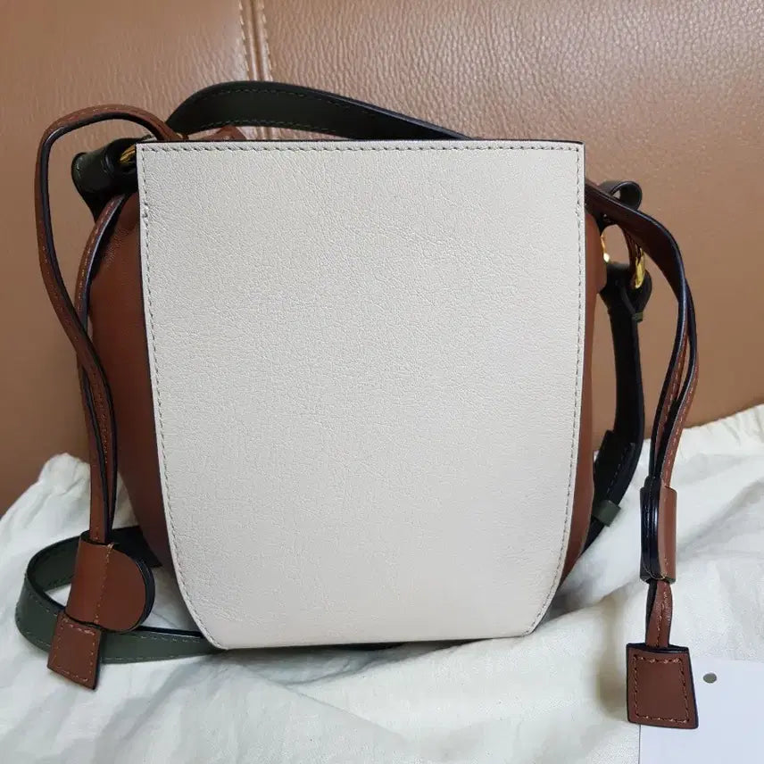 [BUNJANG] Marni Gusset Bucket Bag Crossbody Bag / 마르니 거싯 버킷백 크로스백