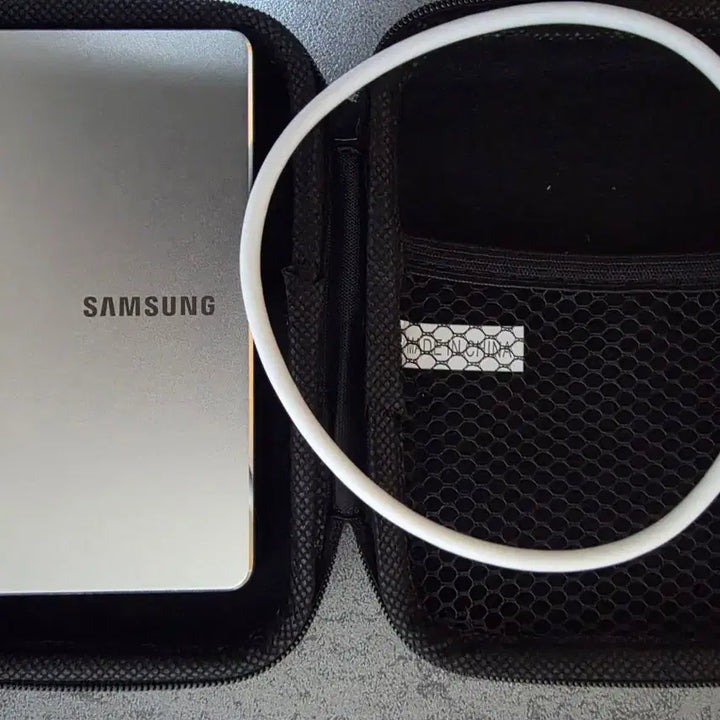 [BUNJANG] Samsung External Hard Drive Y3, J3 4TB (2 Units) / 삼성 외장하드 Y3,J3 4테라 2개 판매합니다 분할 가능 개당 11