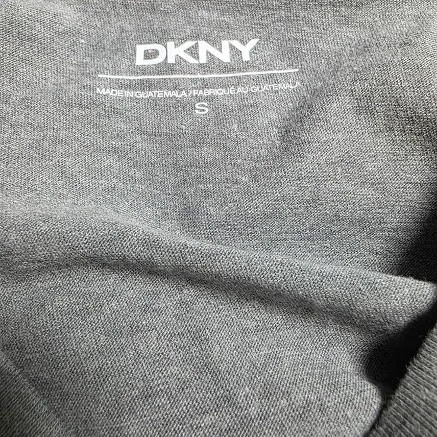 [BUNJANG] DKNY Yellow Printing Short Sleeve T-Shirt (Size S) / (새상품) DKNY 반팔 옐로우 프린팅 티셔츠 (S)