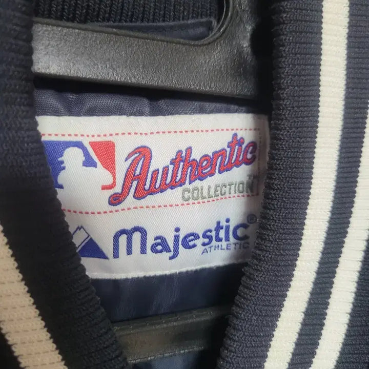 [BUNJANG] Majestic New York Yankees Baseball Jacket Navy / 마제스틱 뉴욕 양키즈 야구 점퍼 네이비