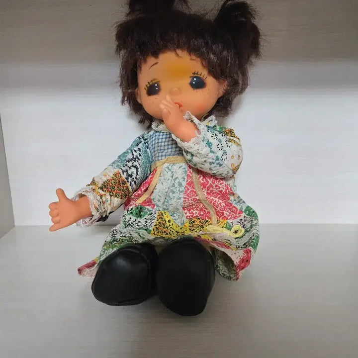 [SOLD OUT] 빈티지 엔틱 소품 소녀 인형