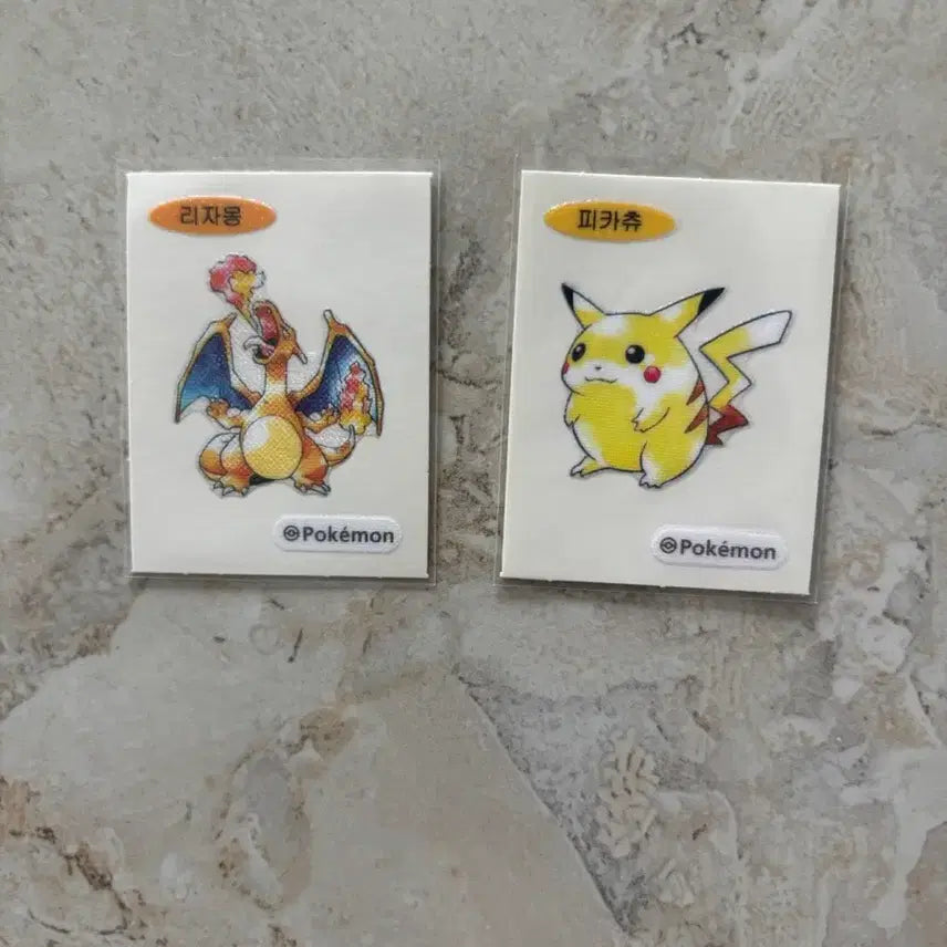 [BUNJANG] Pokemon 30th Anniversary Artwork Tteokbokki Seals (Pikachu, Charizard) / 포켓몬 띠부씰 30주년 아트워크 팔아요(피카츄,리자몽)띠부씰