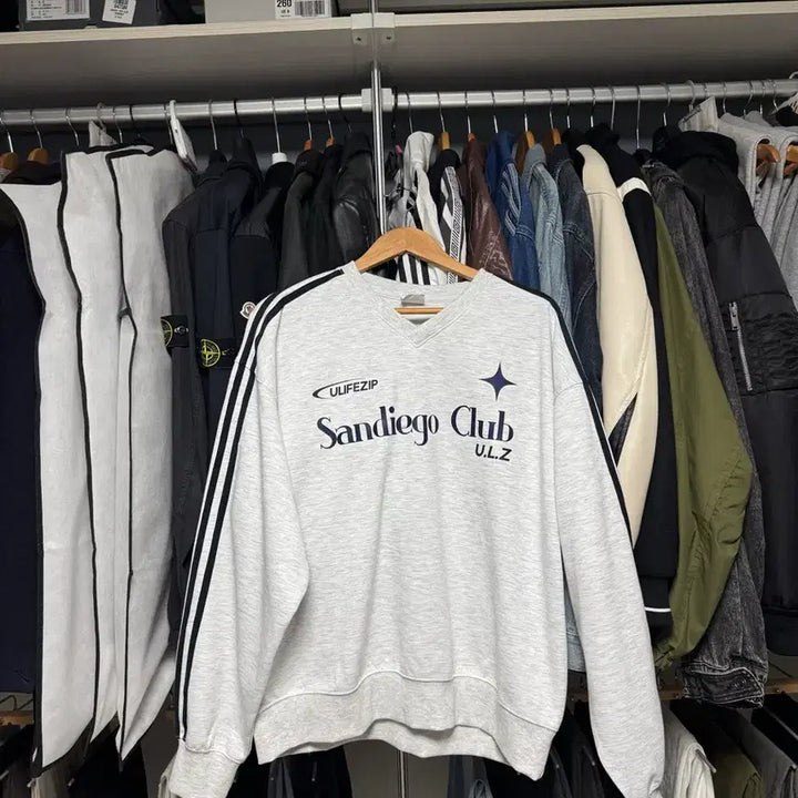 [BUNJANG] San Diego Club Sweatshirt + Semi-Oversized T-Shirt / 산디에고 클럽 맨투맨+세미오버반팔 판매