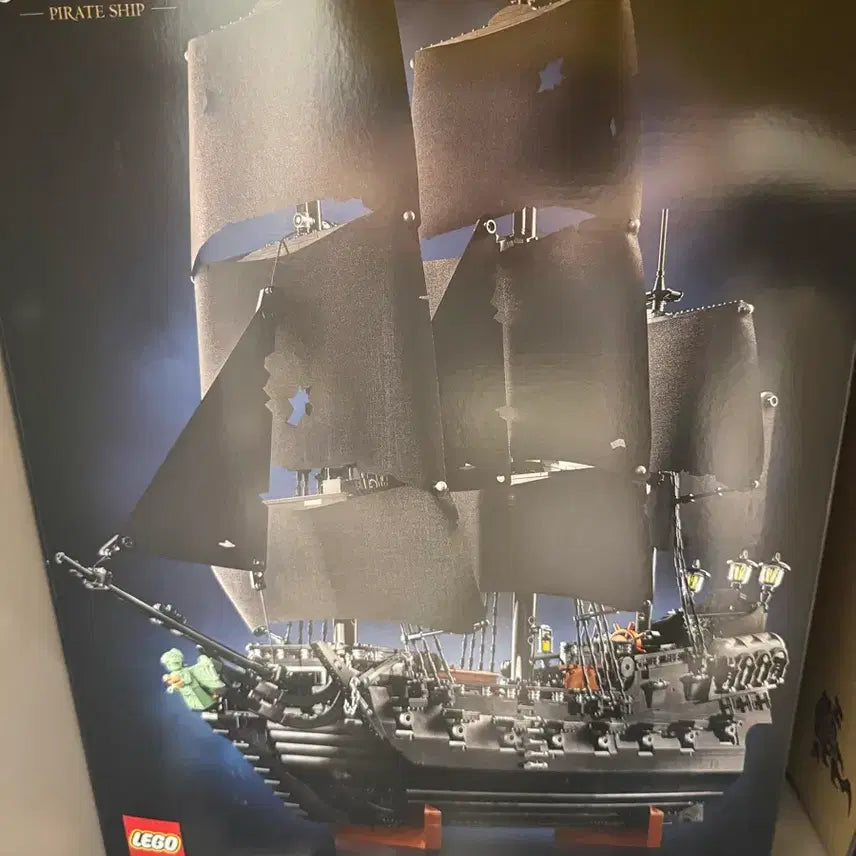 [BUNJANG] LEGO 10365 Black Pearl Pirate Ship + Play Kit / 레고 10365 블랙펄 검은 수염 해적선 + 플레이 키트