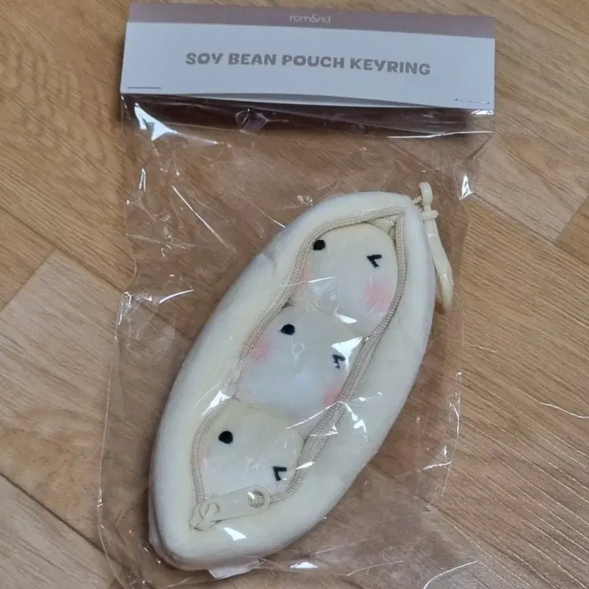 [BUNJANG] Rom&amp;nd Soy Bean Pouch Keyring / 미개봉) 올리브영 롬앤 두유 콩 파우치 키링