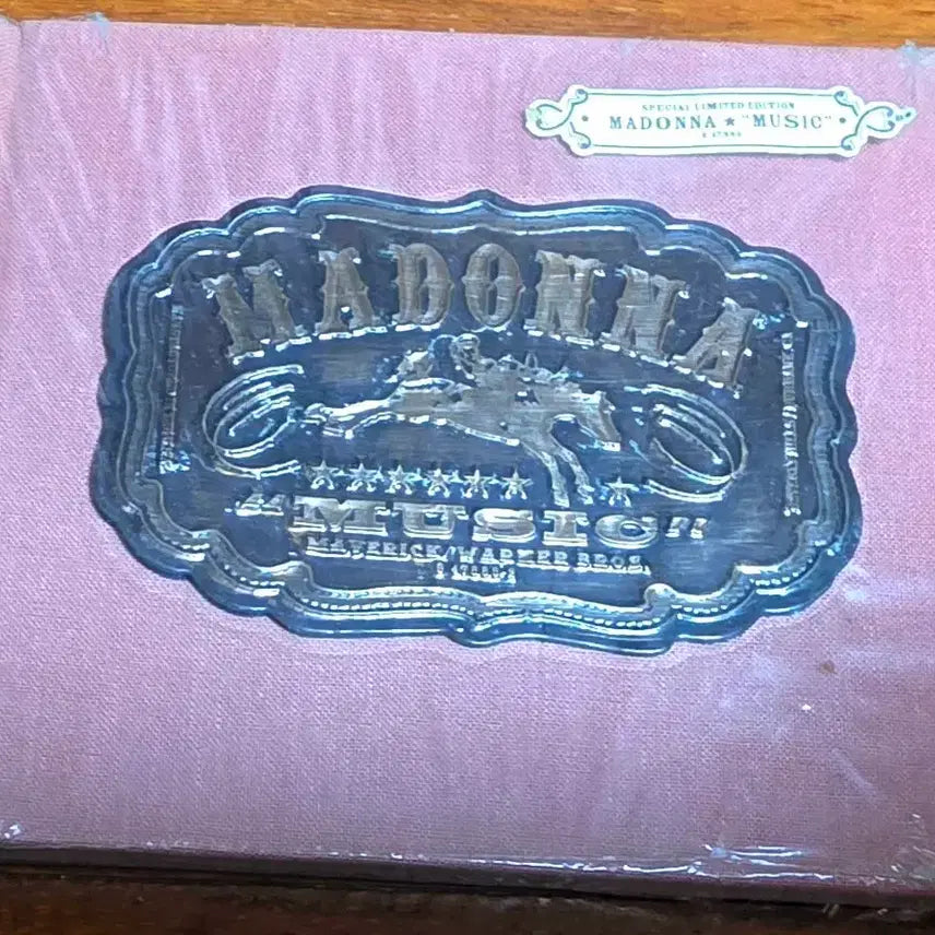 [BUNJANG] Madonna Special Limited Buckle Edition Music Album CD / 마돈나 스페셜 리미티드 버클 에디션 뮤직 앨범 CD Madonna