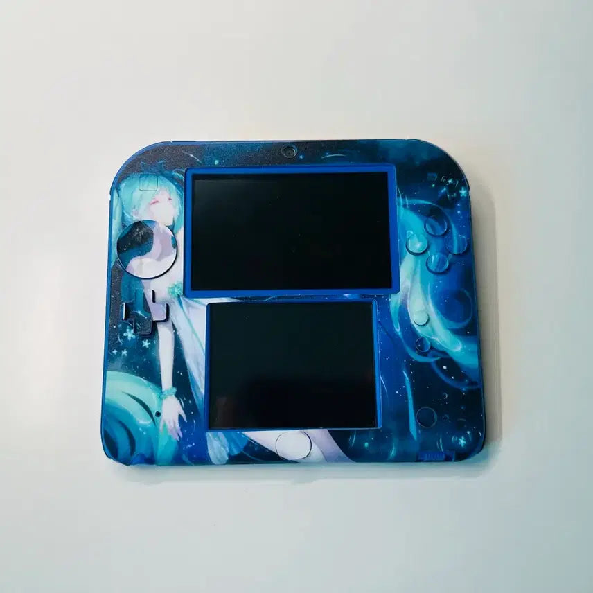 [BUNJANG] Nintendo 2DS Hatsune Miku Wrapped Edition (Imported) / 닌텐도 2DS 식빵 하츠네 미쿠 랩핑 우고메모 내장 일판 판매 (3DS)
