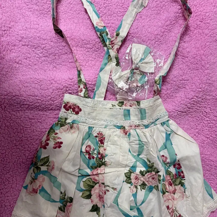 [BUNJANG] LIZ LISA Classic Floral Jumper Skirt / 리즈리사 고전 핀터깔 대대장 히메카지 라떼갸루 히메갸루 플로럴 점퍼스커트