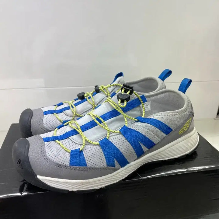 [BUNJANG] Kin Sneakers Athletic Shoes 235mm / 킨 스니커즈 운동화 235mm