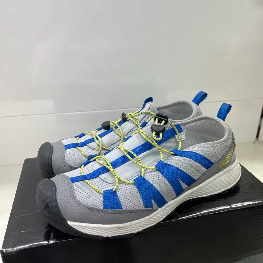 [BUNJANG] Kin Sneakers Athletic Shoes 235mm / 킨 스니커즈 운동화 235mm