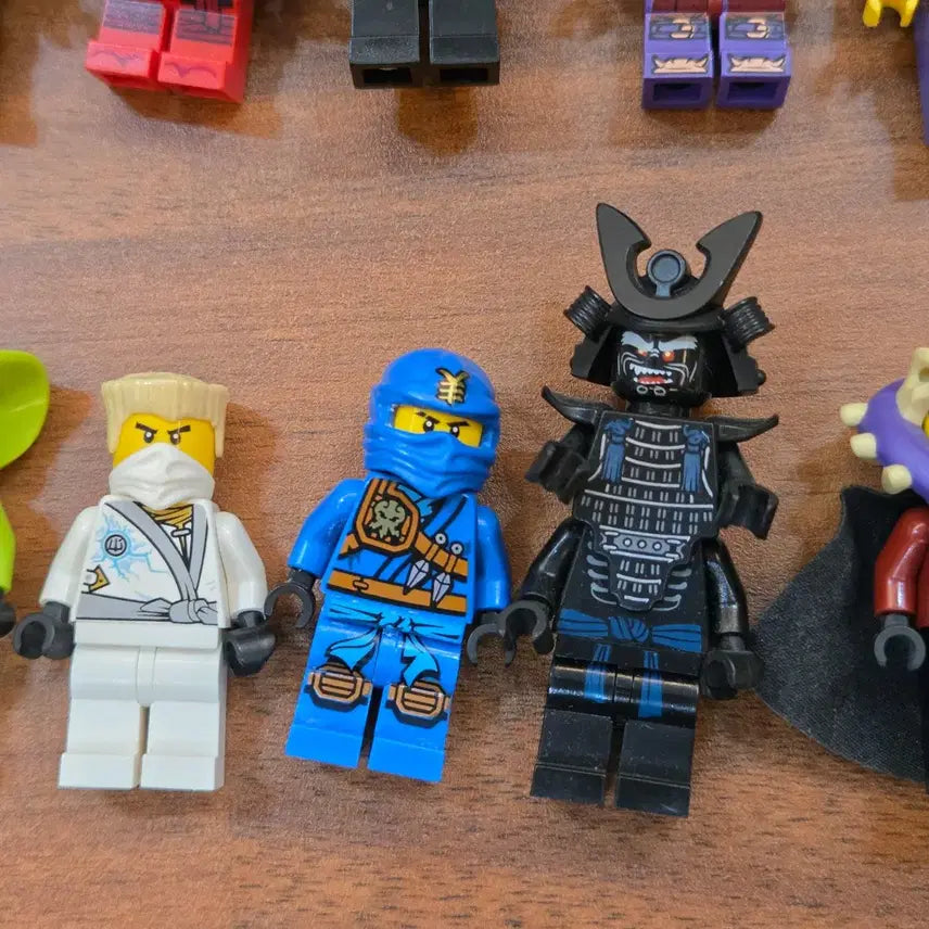 [BUNJANG] LEGO Ninjago Jungle Jay, Rebooted Zane, Emperor Garmadon, and More Figures / 레고 닌자고 정글제이,리부티드 쟌,제왕 가마돈 등 피규어입니다
