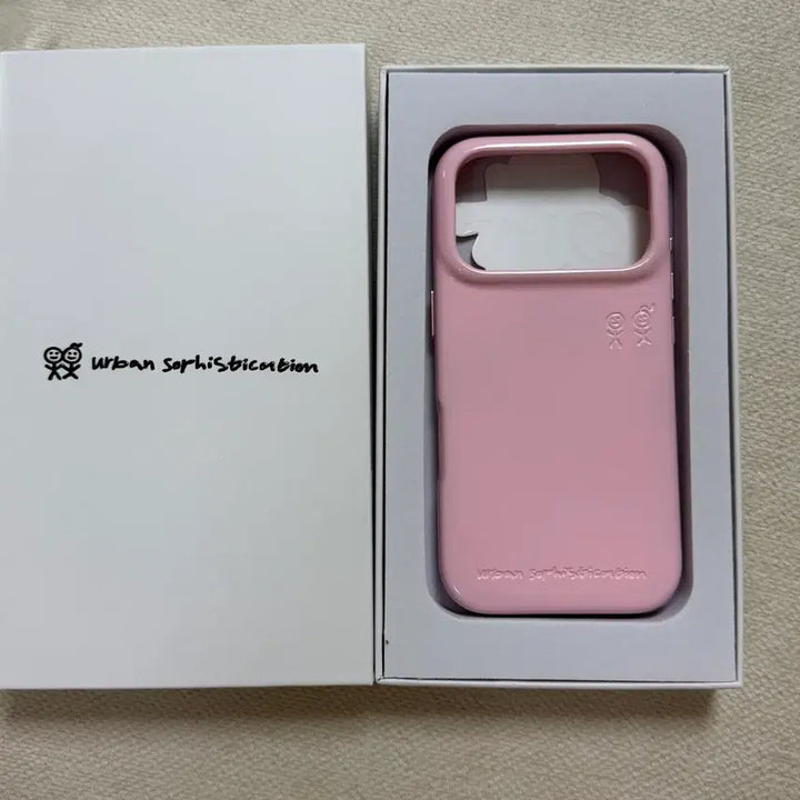 [BUNJANG] Urban Sophistication Skinny Case Pink Gloss for iPhone 17 Pro / 아이폰17프로 어반소피스티케이션 스키니케이스 핑크글로스