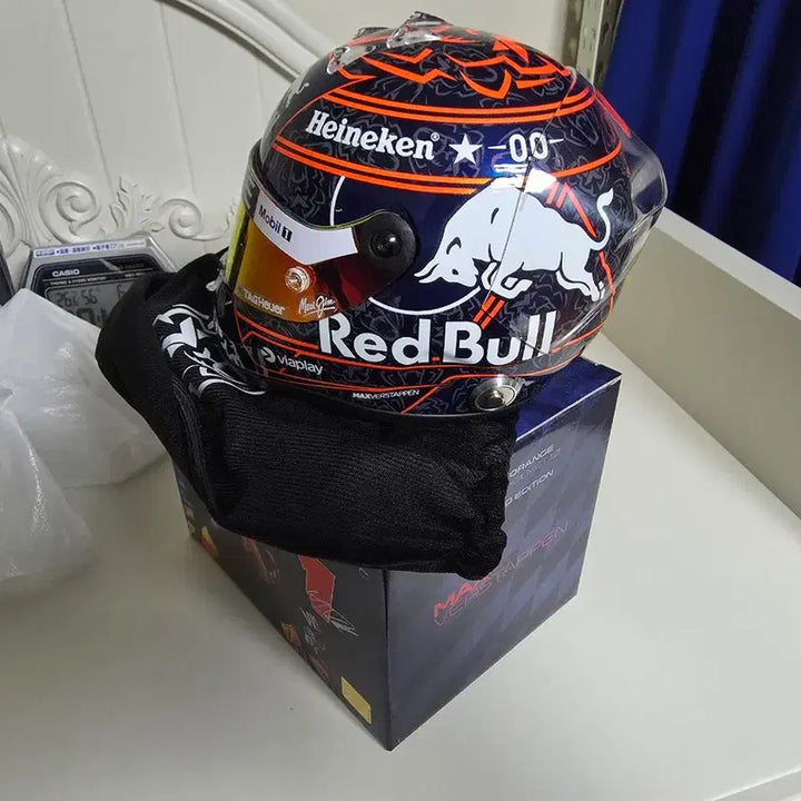 [BUNJANG] Max Verstappen Red Bull 2025 Orange Lion Helmet 1:2 Scale / F1 레드불 막스 베르스타펜 1:2 오렌지 라이언 헬멧 2025 한정판