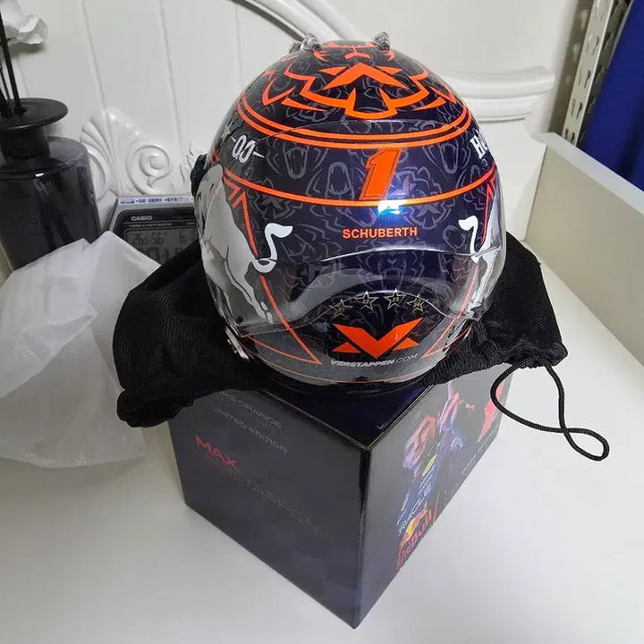 [BUNJANG] Max Verstappen Red Bull 2025 Orange Lion Helmet 1:2 Scale / F1 레드불 막스 베르스타펜 1:2 오렌지 라이언 헬멧 2025 한정판