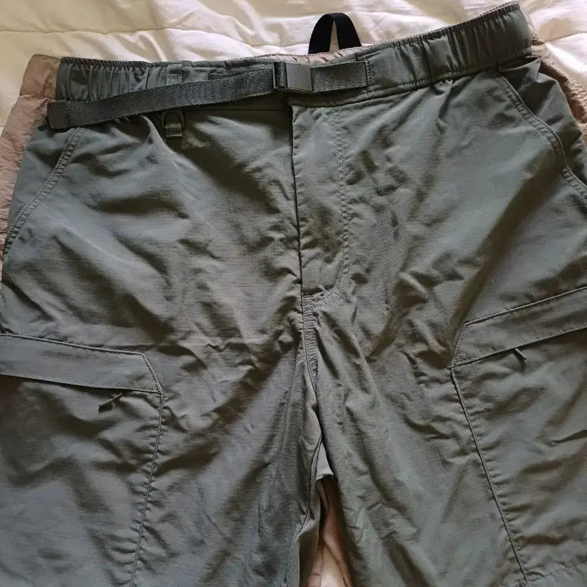 [BUNJANG] Uniqlo Gear Short Pants Khaki Nylon / m)유니클로 기어쇼트팬츠 카키,나일론