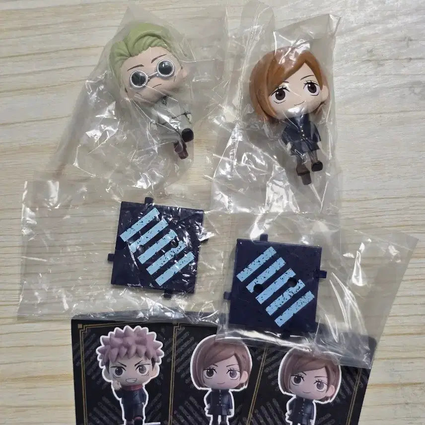 [BUNJANG] Jujutsu Kaisen Walking Step Nanami &amp; Nobara 2 Figure Set / 주술회전 워킹스텝 나나미 노바라 피규어 2종 일괄