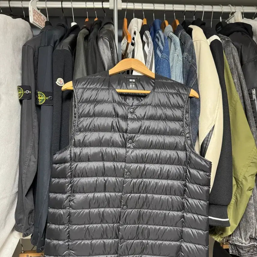 [BUNJANG] Uniqlo Heattech Lightweight Padded Vest Inner / 유니클로 히트텍 이너 경량 패딩 조끼 팝니다.