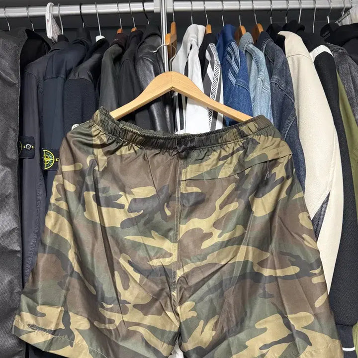 [BUNJANG] Musinsa Nylon Camo &amp; Cotton Beige Shorts Bundle Set (Size 30-32) / 무신사 반바지 새상품 2벌 일괄판매.