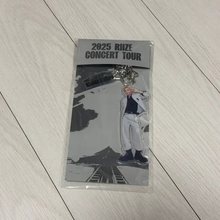 [BUNJANG] RIIZE Shotaro Rising Road Acrylic Keyring / 라이즈 쇼타로 라이징라우드 아크릴 키링