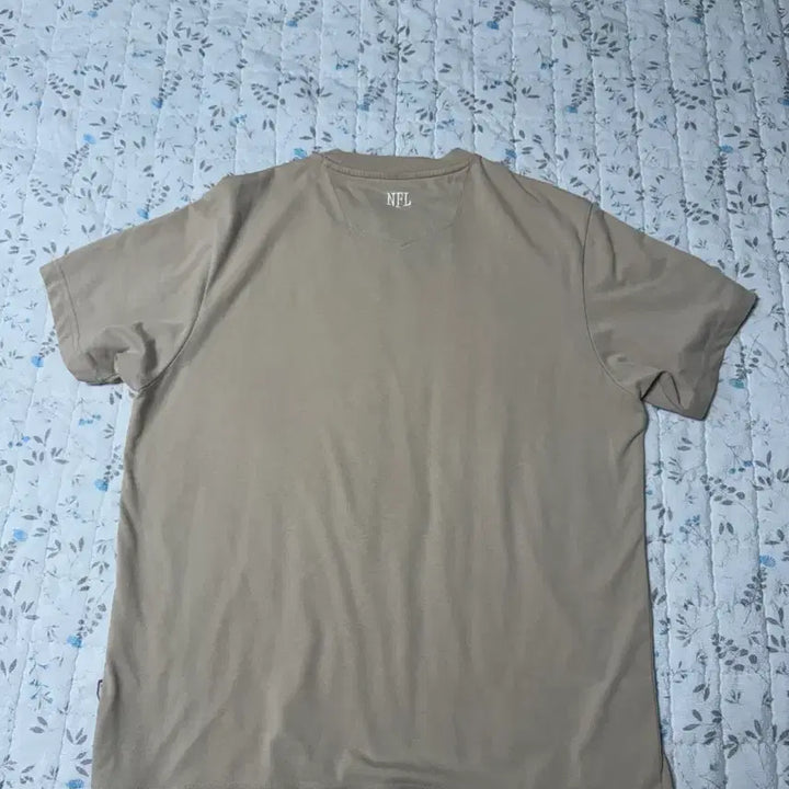 [SOLD OUT] NFL 팀 로고 반팔 티셔츠 베이지 105