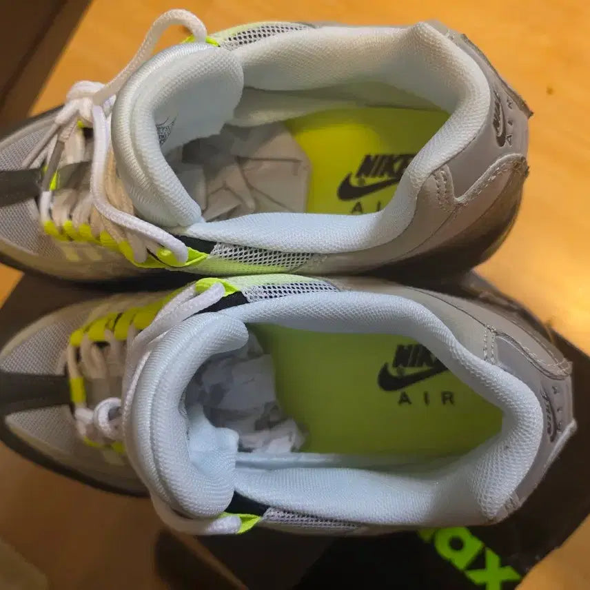 [BUNJANG] Nike Air Max 95 OG Neon Yellow (New) - Size 275 / [275]나이키 에어맥스 95 OG 네온,형광(새상품)