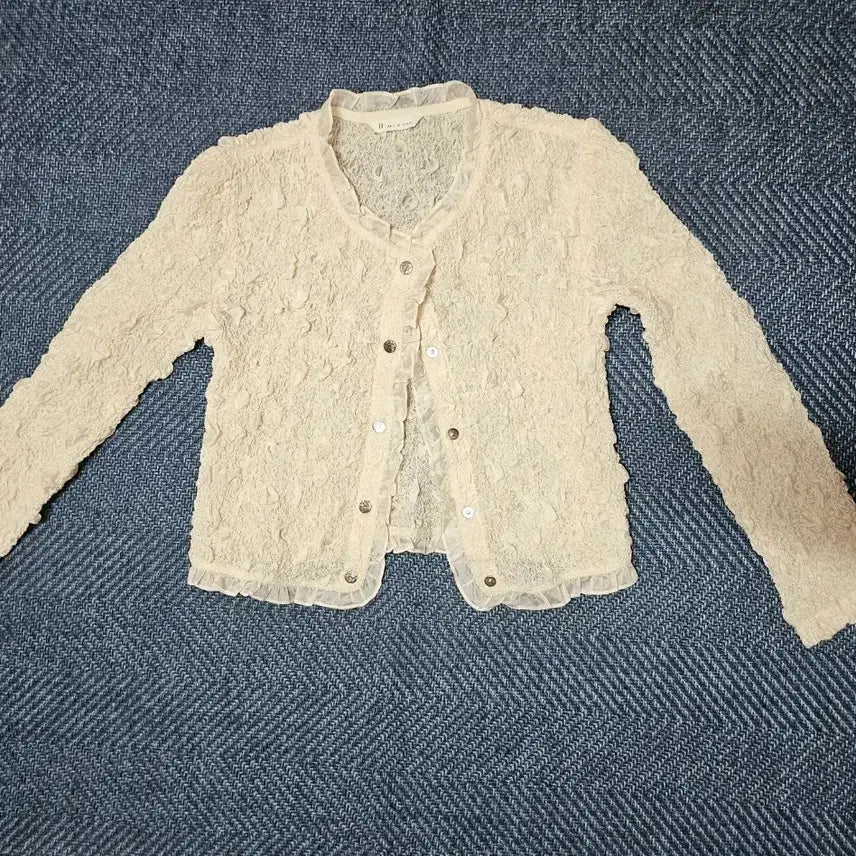 [BUNJANG] It Misha Cream Textured Cardigan / 잇 미샤 크림색 텍스처 가디건
