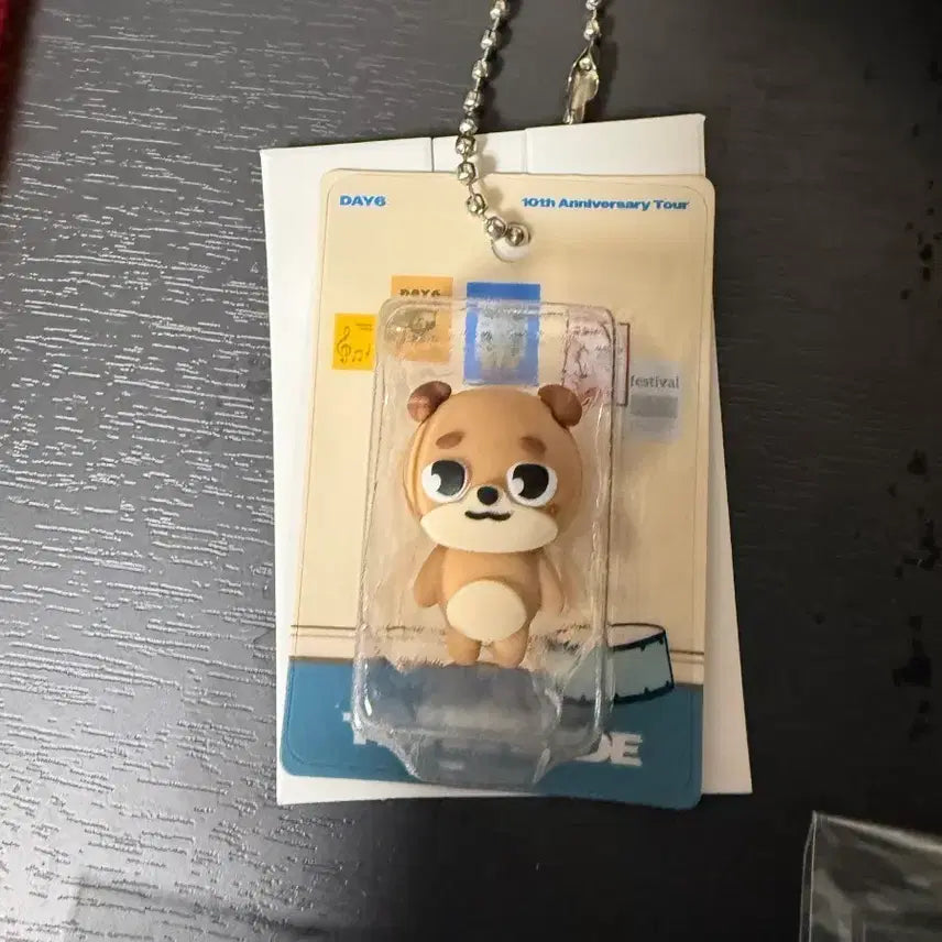 [SOLD OUT] 데이식스 일본엠디 돈 피규어키링+아크릴키링 (원가이하판매)