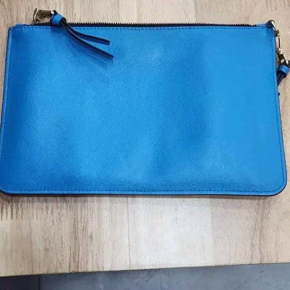 [BUNJANG] Miu Miu Blue Leather Clutch Bag / 미우미우클러치
