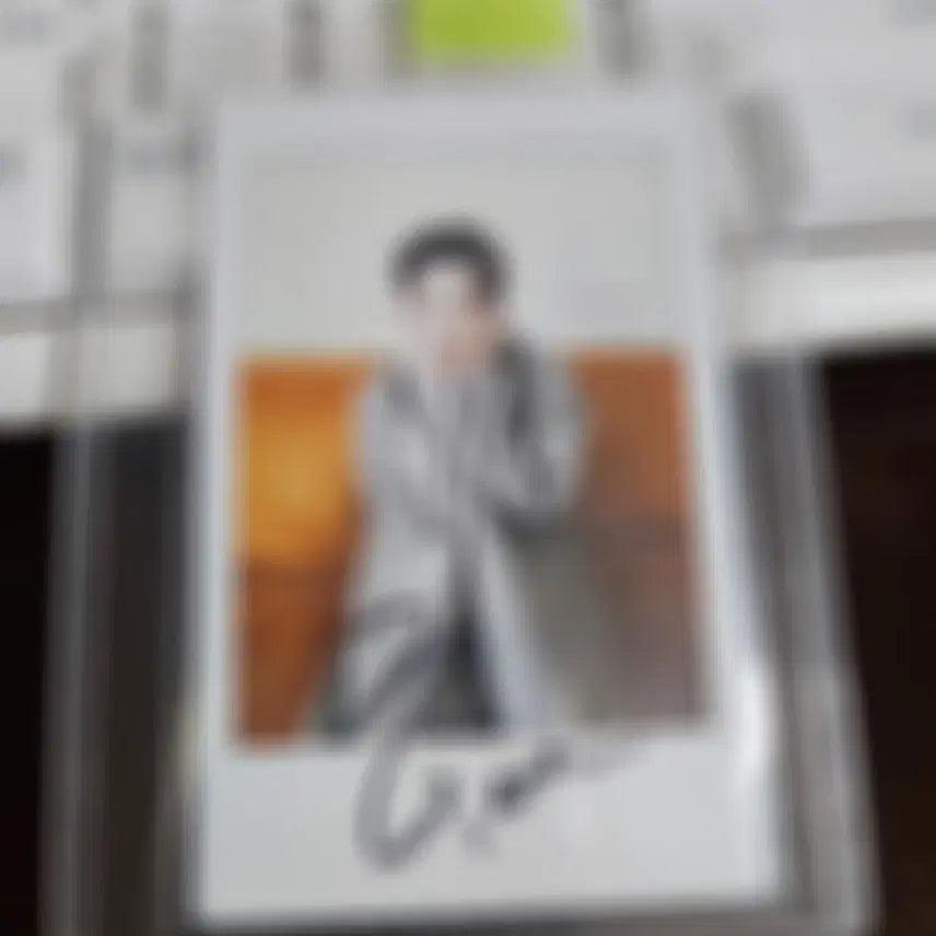 [SOLD OUT] 에이티즈 홍중 싸인 폴라
