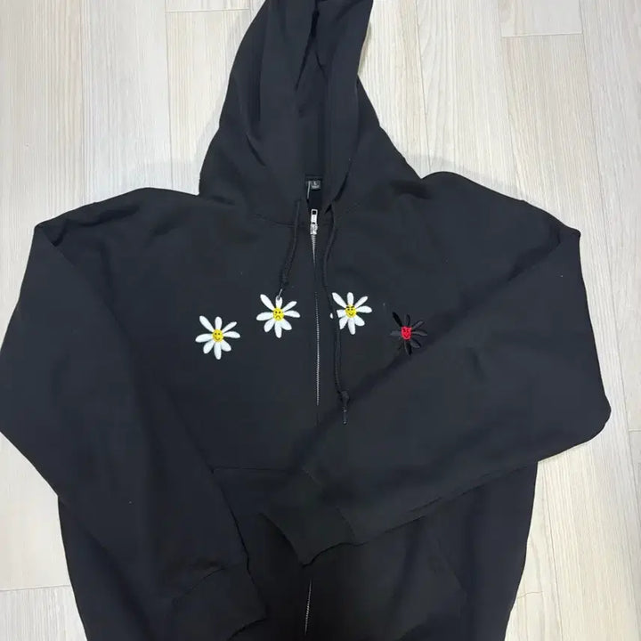 [BUNJANG] Labrosse Daisy Hoodie Zip-up L / 라브로스 데이지 후드집업 L