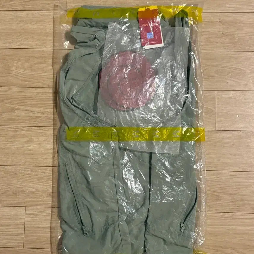 [BUNJANG] SPAO Naruto Collaboration Nylon Vest M / 나루토 스파오 콜라보 나일론 베스트 조끼 M 판매