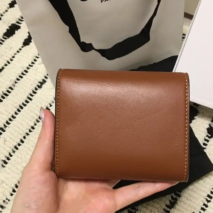 [BUNJANG] Celine Triomphe Bi-fold Wallet Brown / (풀박스) 셀린느 트리오페 반지갑