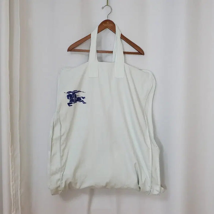 [SOLD OUT] 버버리 가먼트백