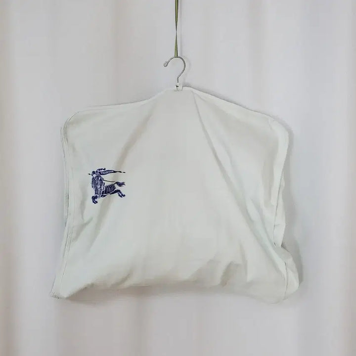 [SOLD OUT] 버버리 가먼트백