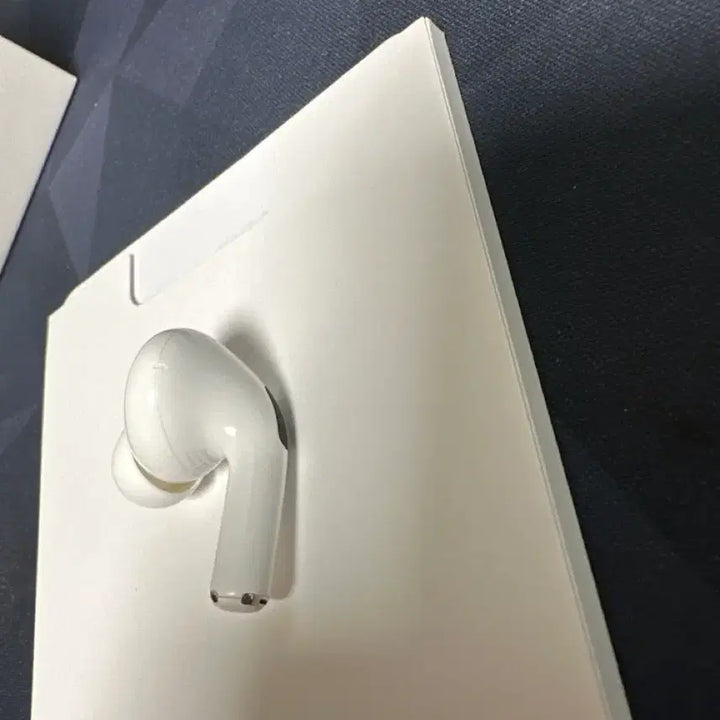 [BUNJANG] Apple AirPods Pro 2nd Generation USB-C Right Unit / 에어팟 프로 2세대 USB-C 오른쪽 유닛