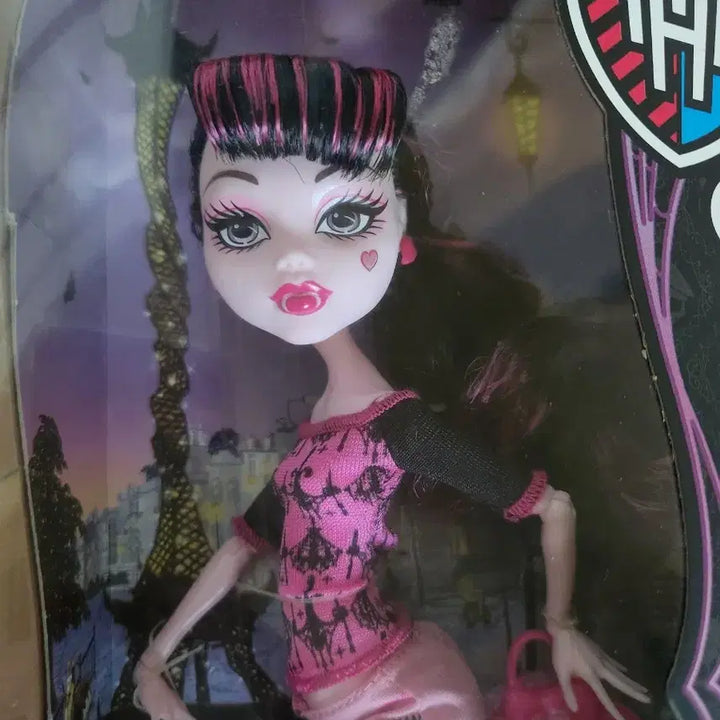 [BUNJANG] Monster High Skultimate Secrets Scare-adise Draculaura Doll / 몬스터하이 스케어리스 시티 오브 프라이트 드라큘로라 인형