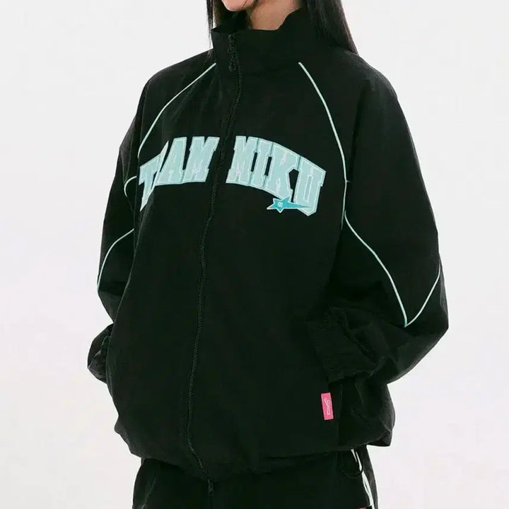 [SOLD OUT] 스파오 미쿠 바람막이 윈드브레이커 L