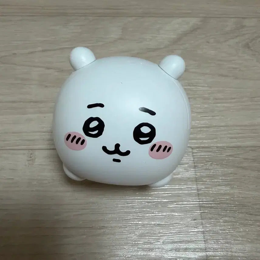 [BUNJANG] Cheekawa Money Box / 먼작귀 치이카와 저금통 가챠 판매